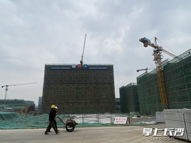 中声海洋总部本月开始进入装修阶段。长沙晚报全媒体记者 周 斌摄 中声海洋总部本月开始进入装修阶段。长沙晚报全媒体记者 周 斌摄