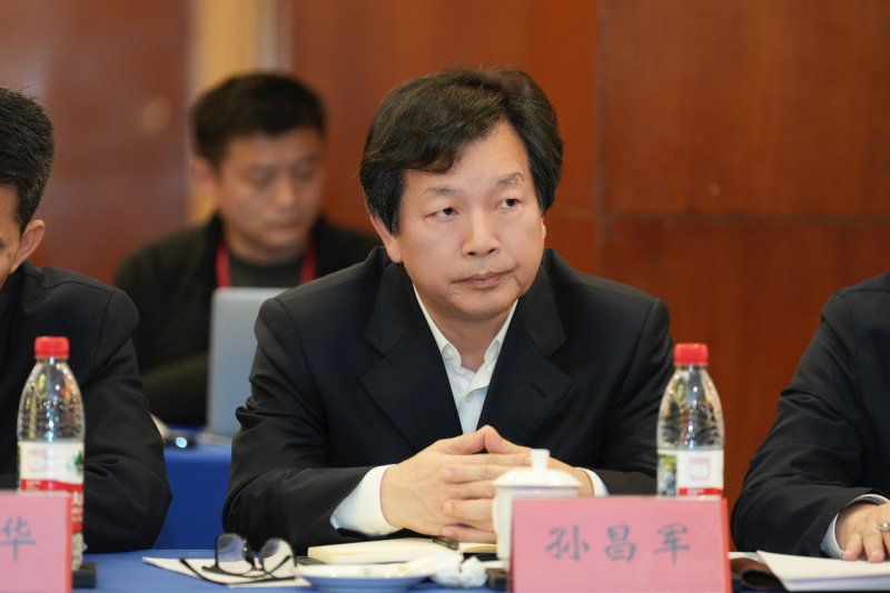 湖南省政协委员、中联重科副总裁孙昌军。 长沙晚报通讯员 刘成坤 供图 湖南省政协委员、中联重科副总裁孙昌军。 长沙晚报通讯员 刘成坤 供图