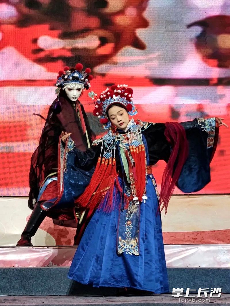 一步一景尽显千年楚风汉韵。