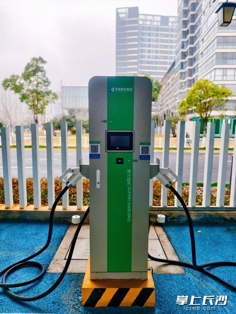 潇湘北路月亮岛节点充电站即将建成投运。图片均为长沙晚报通讯员 易慈妮 刘巍 提供