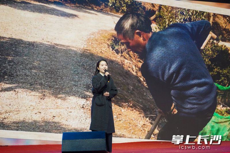 《赓续雷锋薪火 共筑温馨桥头》微宣讲，讲述“全国最美志愿者”赵建恒的故事。