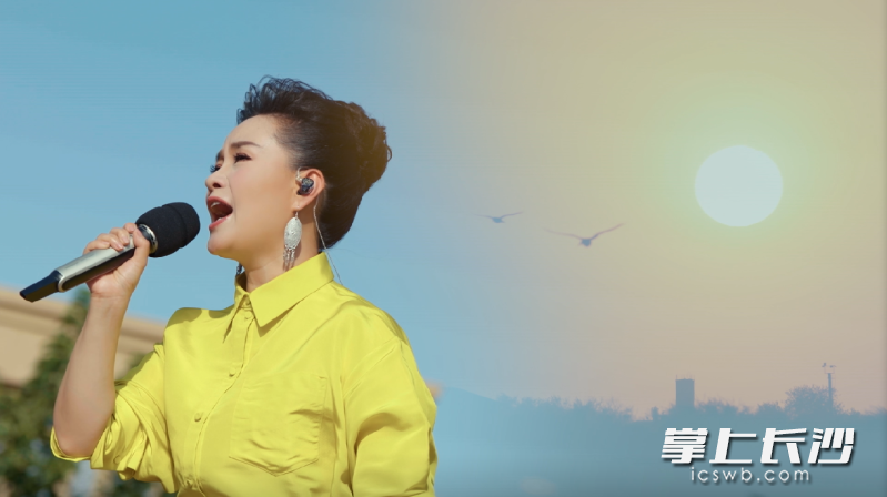 雷佳献唱  均为节目组供图