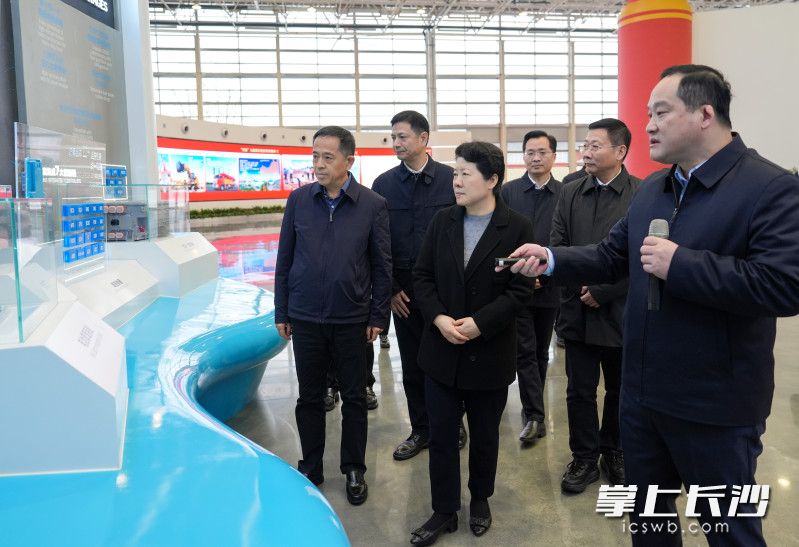 走进三一智联重卡产业园。 走进三一智联重卡产业园。