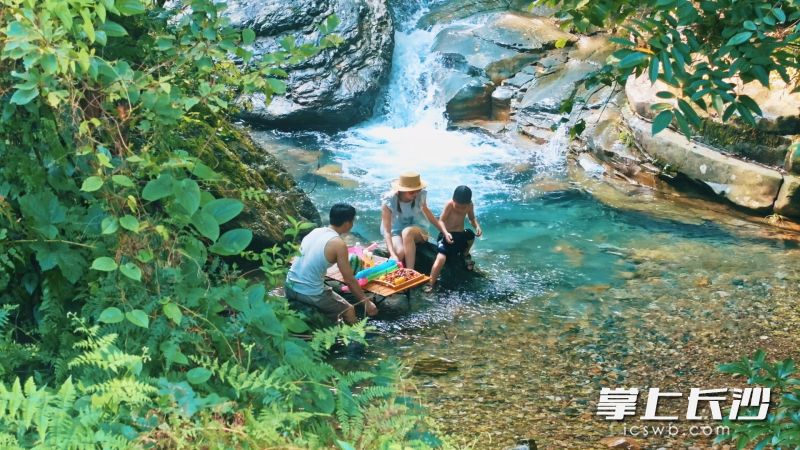黄材镇龙泉村天龙峡溯溪景区。 黄材镇龙泉村天龙峡溯溪景区。