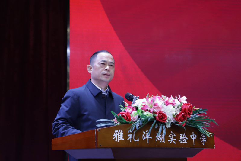 侯朵朵希望同学们始终怀揣“少年气”，始终葆有进取心，始终守护真善美。长沙晚报通讯员 成相和 供图