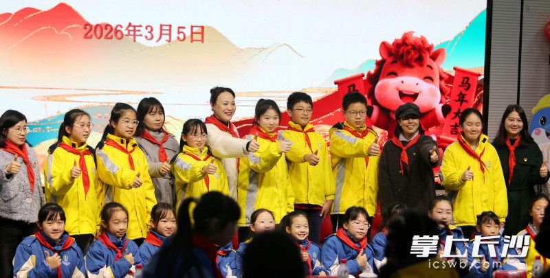 学校以多元活动为载体,探索家、校、社协同育人教育有机融合。 学校以多元活动为载体,探索家、校、社协同育人教育有机融合。