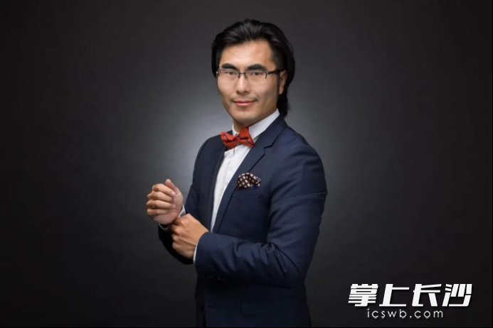 钢琴家、上海音乐学院副教授李玮捷。 钢琴家、上海音乐学院副教授李玮捷。