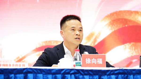 万家丽家居建材广场、家居生活广场总经理徐向福。 万家丽家居建材广场、家居生活广场总经理徐向福。