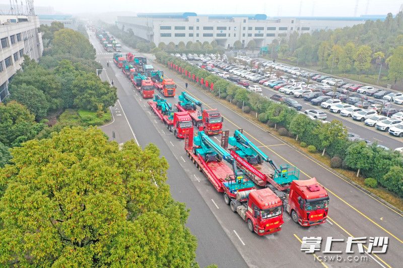 本次发货涵盖了挖掘机、桩机、高空、应急救援以及破碎筛分等多品类拳头产品。