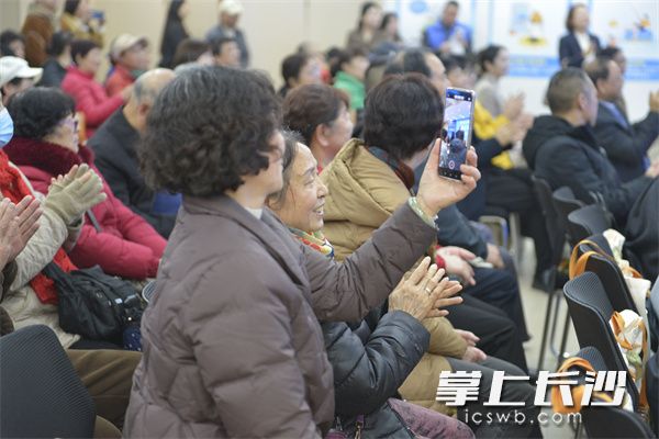 活动现场气氛热烈。