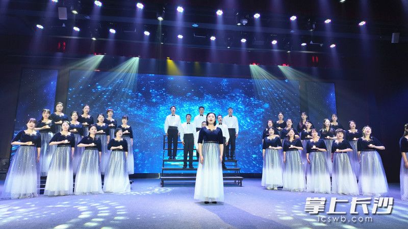 天心区幼幼幼教集团举行“立心为光,仁爱如源——新质教育,共赴未来”师德师风建设主题活动。照片均为长沙晚报全媒体记者 张炎炎 摄 天心区幼幼幼教集团举行“立心为光,仁爱如源——新质教育,共赴未来”师德师风建设主题活动。照片均为长沙晚报全媒体记者 张炎炎 摄