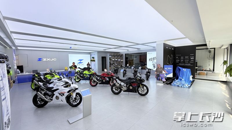 张雪机车长沙天心店。 均为通讯员供图 张雪机车长沙天心店。 均为通讯员供图