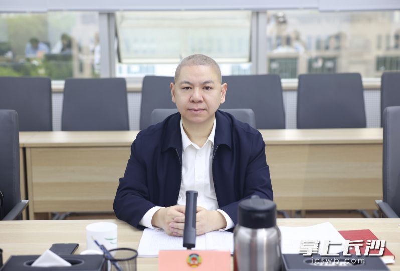 刘新良出席会议并讲话。
