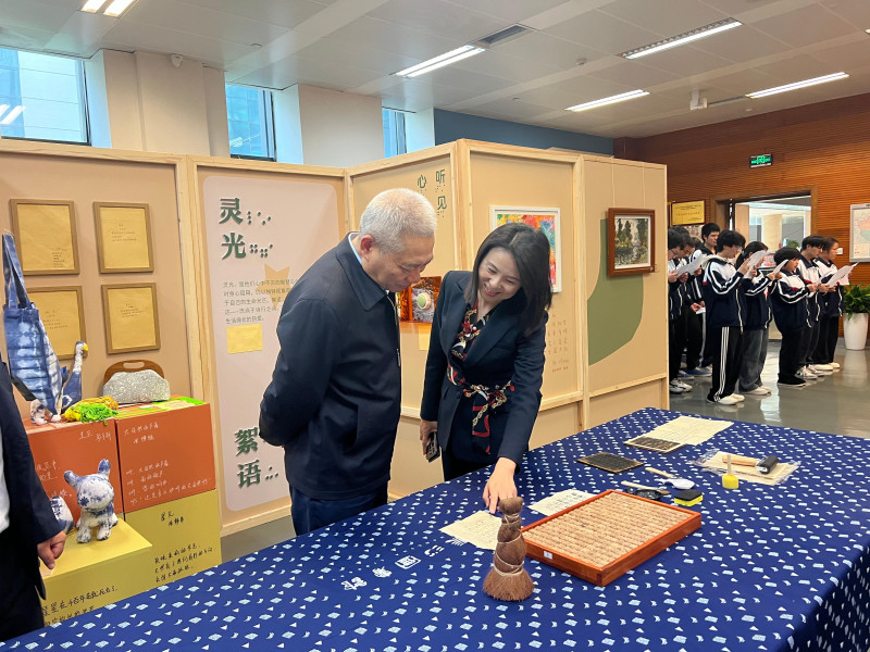 伍仁华理事长指导  均为长图供图