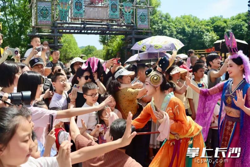 炭河千古情景区。