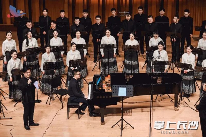 厦门爱歌室内合唱团表演。均为长沙音乐厅供图