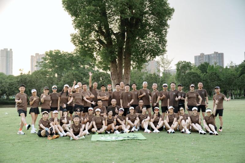 跑团合影。