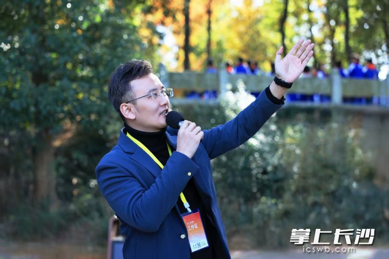 乡村CEO涂铭全身心投入文旅运营工作。