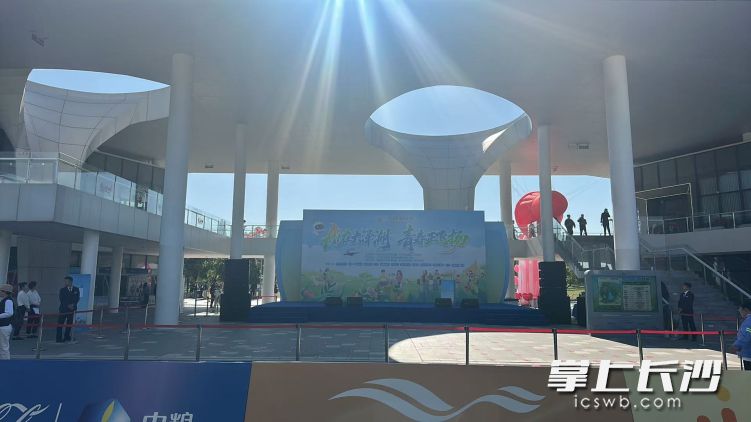 “Ai在大泽湖 青春正飞扬”系列主题活动在大泽湖启动。图片均为长沙晚报通讯员邱玲珑 提供