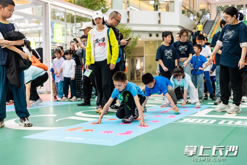 砂之船（长沙）奥莱丰富的亲子活动轮番上场。