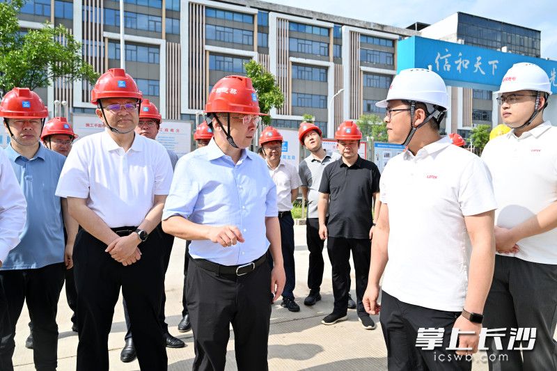 陈博彰调研麓邦光电研发生产基地项目。均为长沙晚报全媒体记者 王志伟 摄
