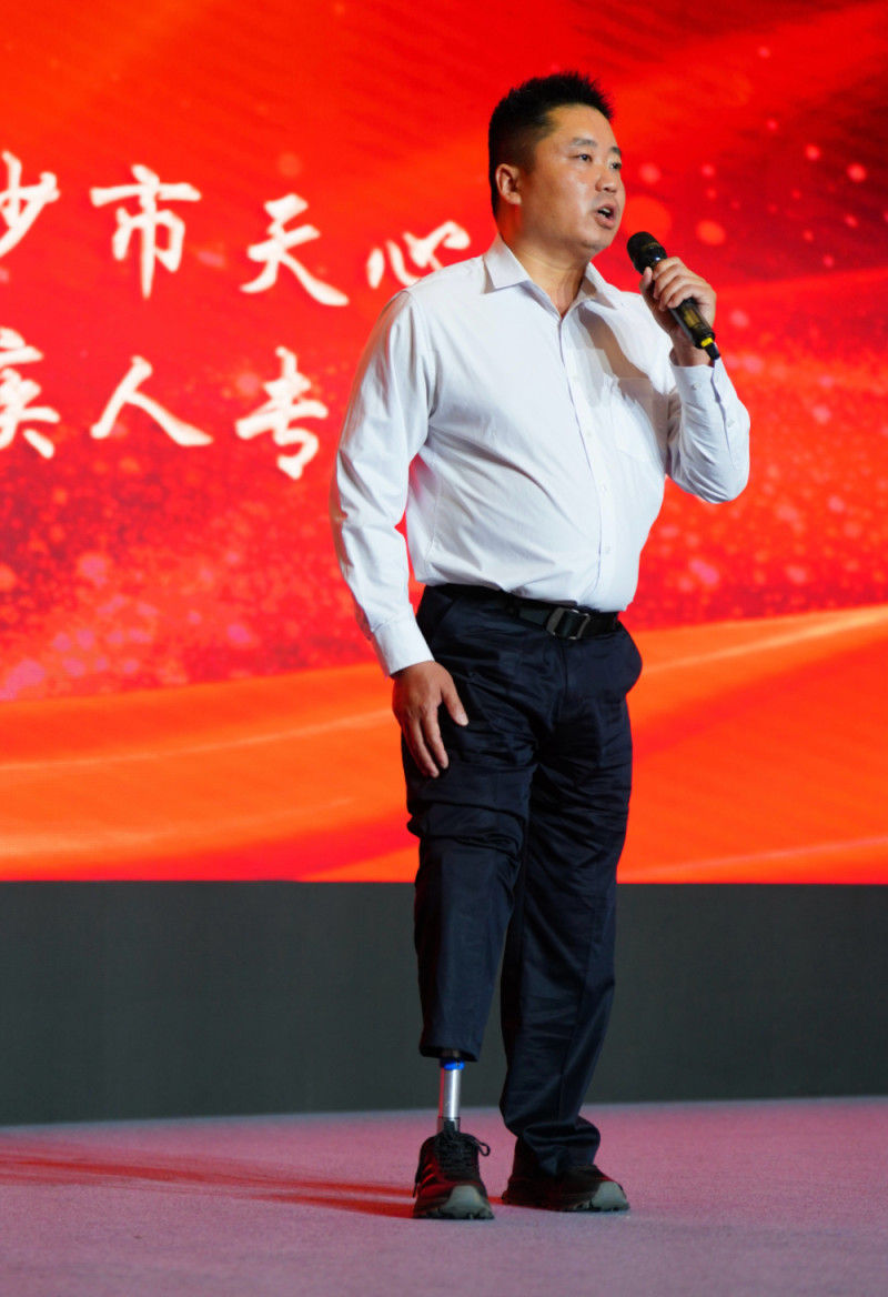 汤俊杰在北京演讲。均为受访者供图