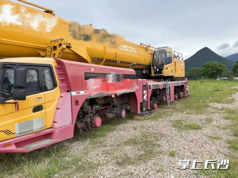 案涉起重机仅剩空壳框架。均为长沙县法院供图