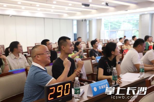 防灾减灾应急知识竞赛现场。 均为长沙晚报通讯员 向玲娅供图 防灾减灾应急知识竞赛现场。 均为长沙晚报通讯员 向玲娅供图
