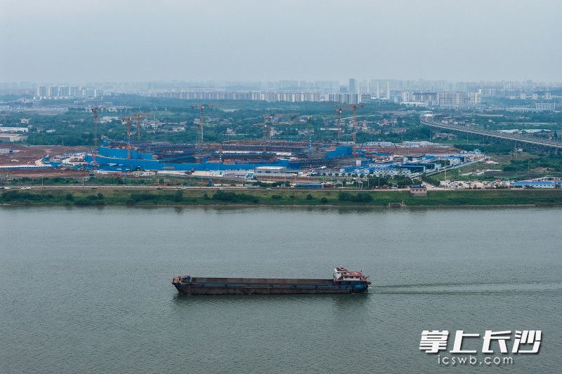 长沙奥体中心是第十六届全运会主场馆，预计2028年全面竣工并投入试运营，届时将成为湖南体育事业发展和城市形象提升的重要载体。