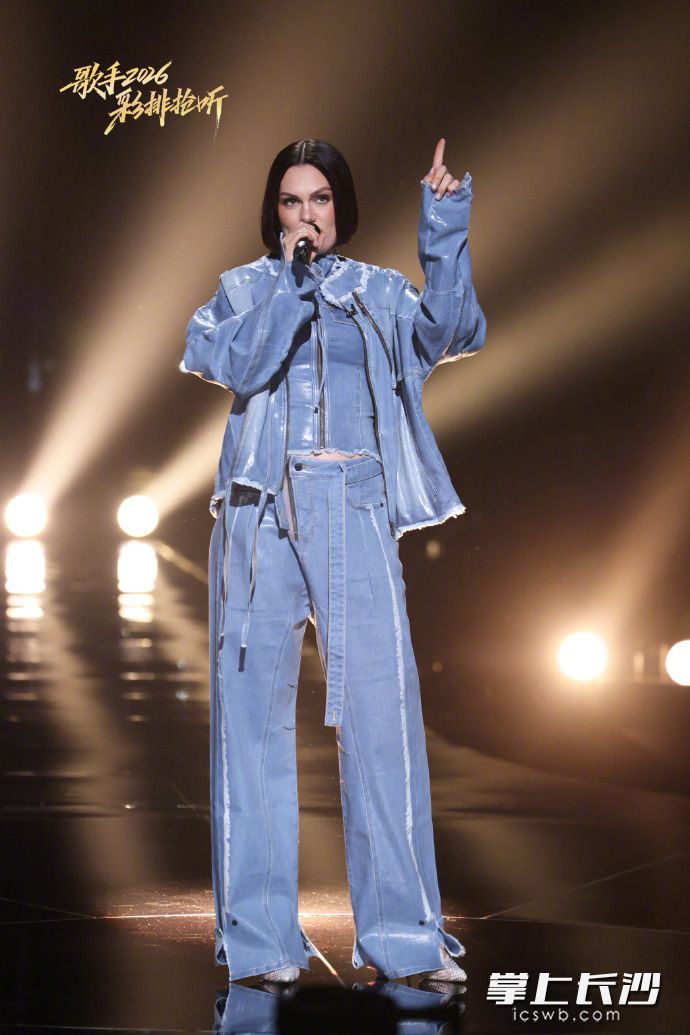 Jessie J回归，期待升级。