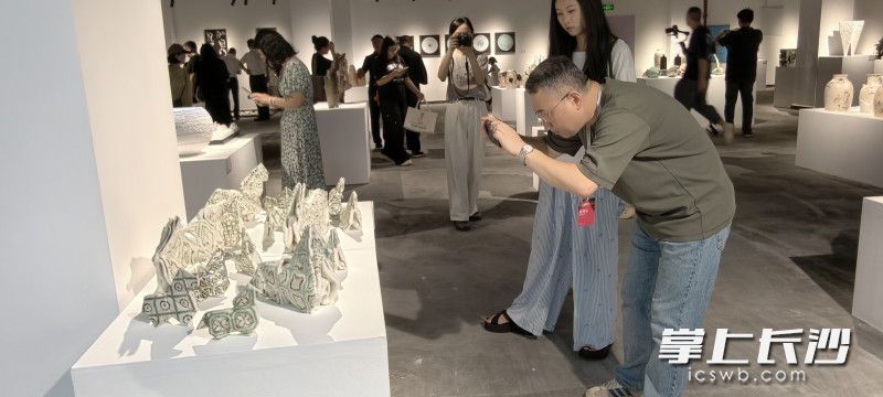 聚焦作品。 聚焦作品。