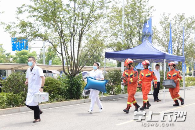 应急救援演练现场。均为长沙晚报通讯员 许欣供图