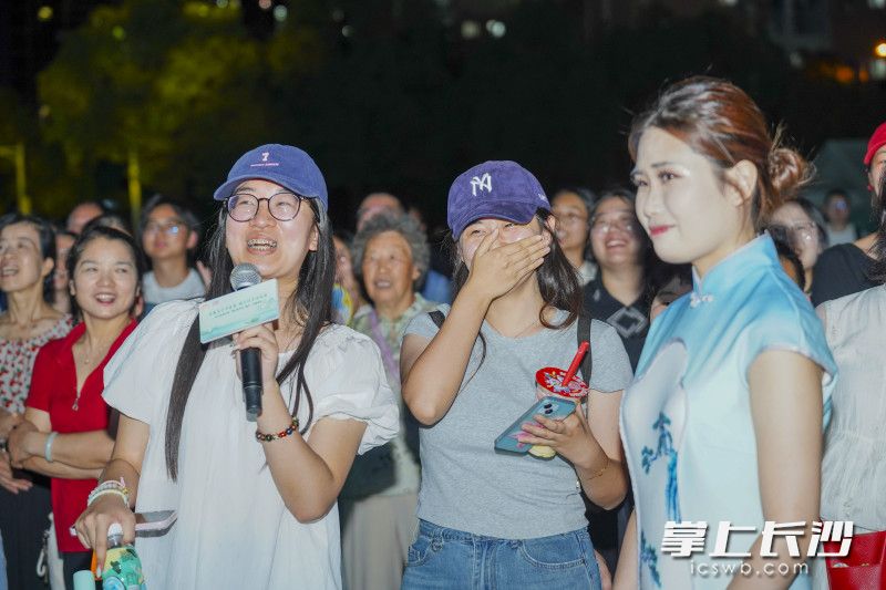 活动现场气氛热烈。