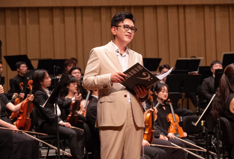 演出现场。
