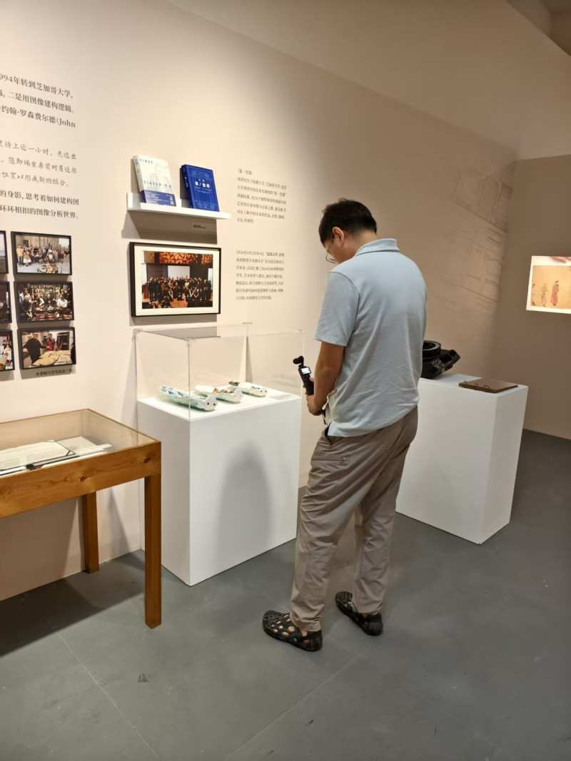 市民观展。长沙晚报全媒体记者 宁莎鸥 摄