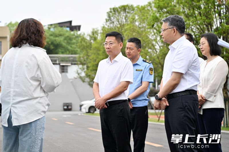 陈博彰检查赵洲港汇水区建设项目推进情况。均为长沙晚报全媒体记者 王志伟 摄