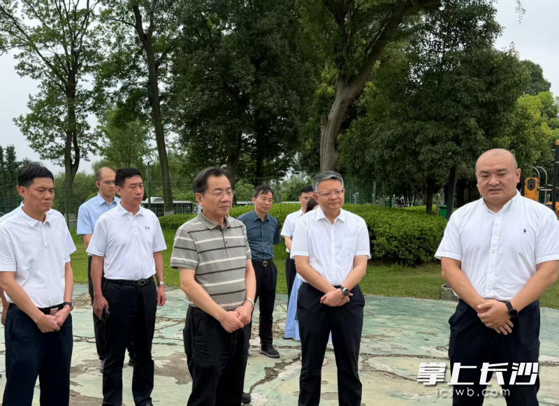 调研督导现场。 市生态环境局供图