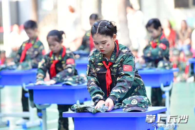 学校将物品收纳、自主整理纳入劳动教育与养成教育核心体系，跳出单一管控思维，以实践育人赋能成长。