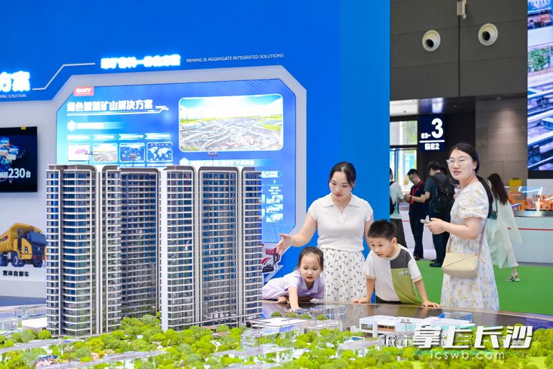 三一集团展示其智能建造的成套方案。 均为通讯员供图