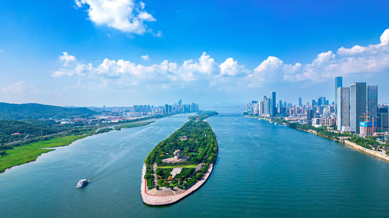 橘子洲全景。周水生 摄