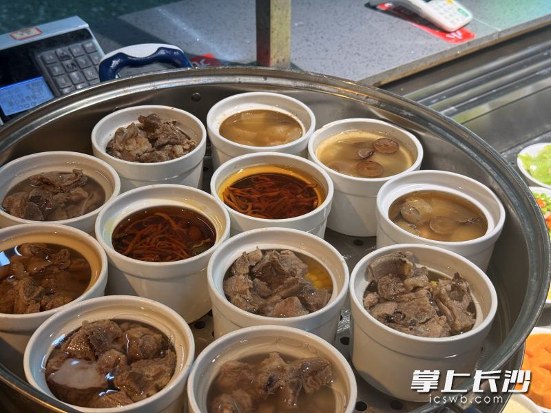 蒸菜保留食材的原汁原味,营养健康。 均为通讯员供图 蒸菜保留食材的原汁原味,营养健康。 均为通讯员供图