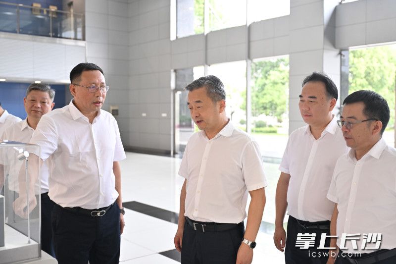 陈竞走访调研湖南中烟。