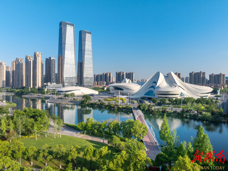 开放新区，活力新城。均为 资料图片