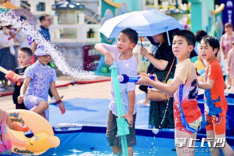 活动满足亲子研学、青年夜游等多元出游需求。 均为园区供图