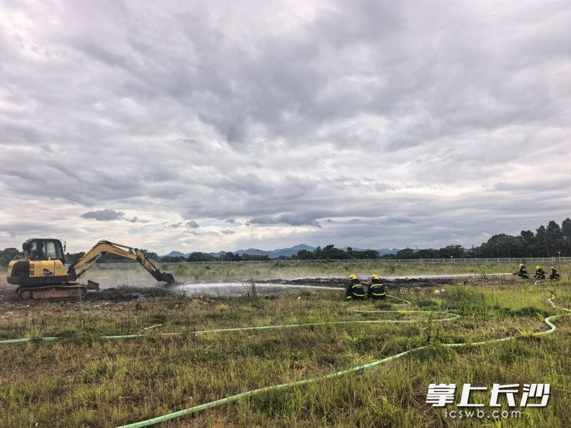 长沙县消防全力做好消防安全保卫工作。