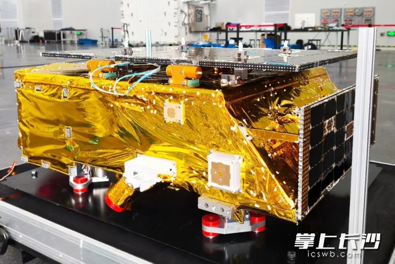 长沙下线的“北邮四号”卫星。受访者供图