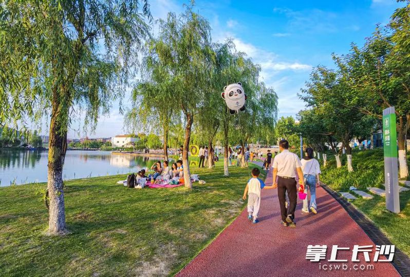 后湖实现了生态效益、人文效益与经济效益的同频共振。