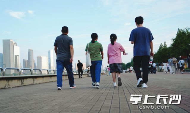 “焖煮+午后阵雨”模式上线。均为长沙晚报全媒体记者 舒元臻 摄