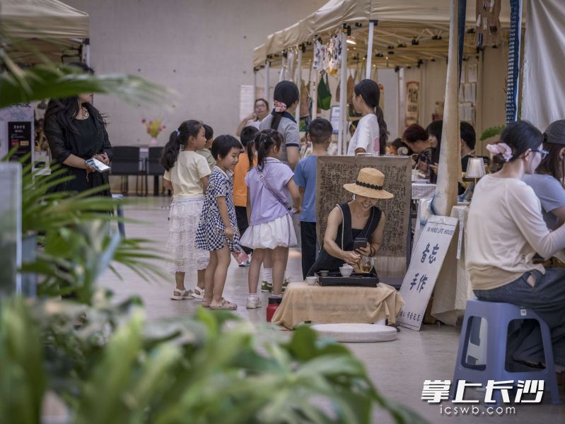 日前，谢子龙影像艺术馆推出“XPM·夏日生活季”系列活动。均为 通讯员 戴子敏 供图