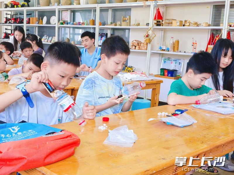 “吸尘器”科普制作课堂。